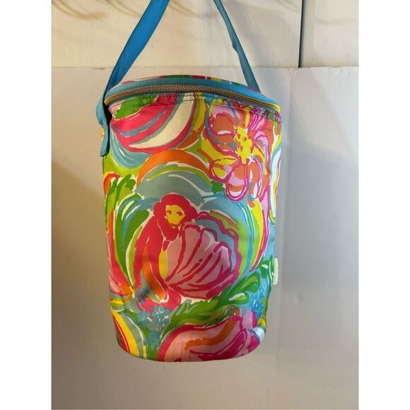 Lilly Pulitzer insulated tote animal flowers - Picture 1 of 10